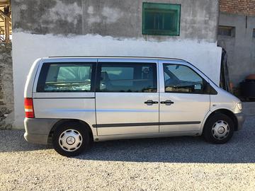Furgone mercedes vito