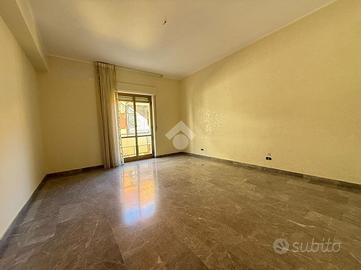 4 LOCALI A REGGIO DI CALABRIA