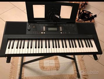 Pianola  YAMAHA E343 usata pochissime volte