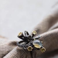 Anello in argento con labradoriti naturali 