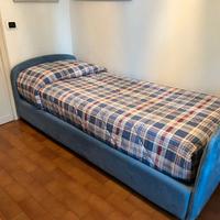 Letto singolo in simil alcantara azzurro