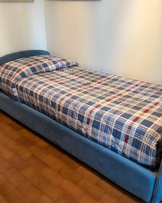 Letto singolo in simil alcantara azzurro