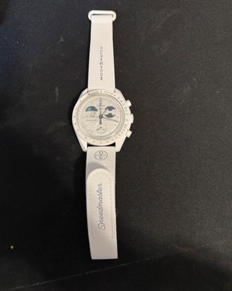 omega swatch heartphase snoopy