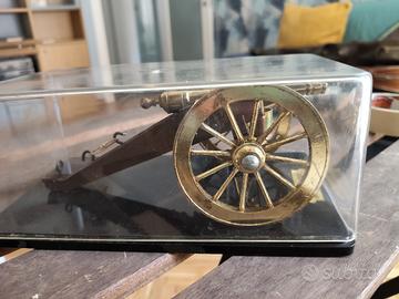 modellino cannone