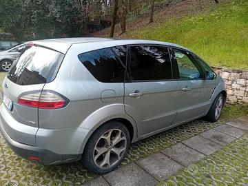 Ford smax