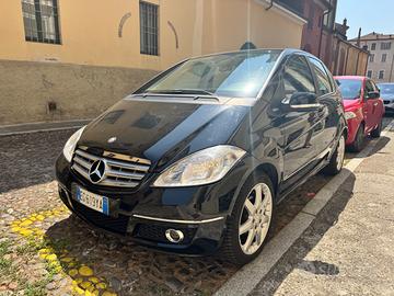 Mercedes Classe A - Sport Blue Efficiency