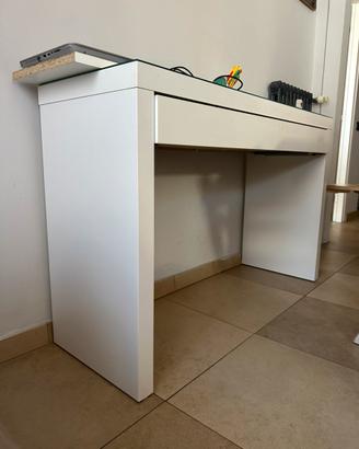 Scrivania ikea