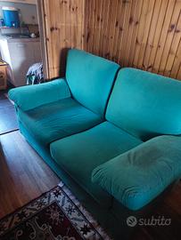 divano  ,si trova a rubiana campeggio 