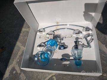 Set di accessori da bagno, n. 7 pezzi nuovi