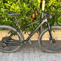 Trek procaliber 9.5 del 2022 telaio carbonio