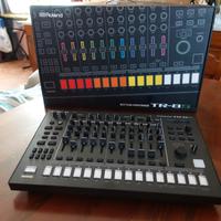 Drum machine Roland TR-8S