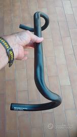 Manubrio Bontrager Elite IsoZone VR-CF - 31.8

