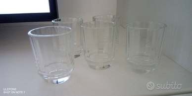 Bicchierini liquore e bicchieri da wiski