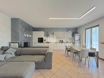 4 LOCALI A CASTEL D'AZZANO