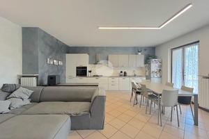 4 LOCALI A CASTEL D'AZZANO