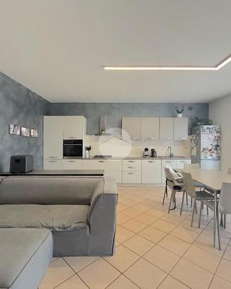 4 LOCALI A CASTEL D'AZZANO