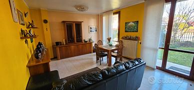 Trilocale arredato Busnago