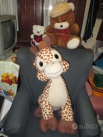 N.3 pupazzi di peluche piccoli,medi,grandi(E 3/5/8