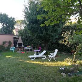 Appartamento con giardino, posizione centrale