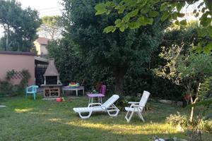 Appartamento con giardino, posizione centrale