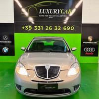 Lancia Ypsilon 1.4 16V MomoDesign Automatica