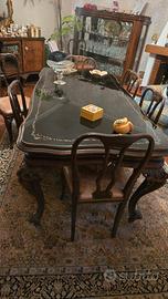 tavolo antiquariato con sedie