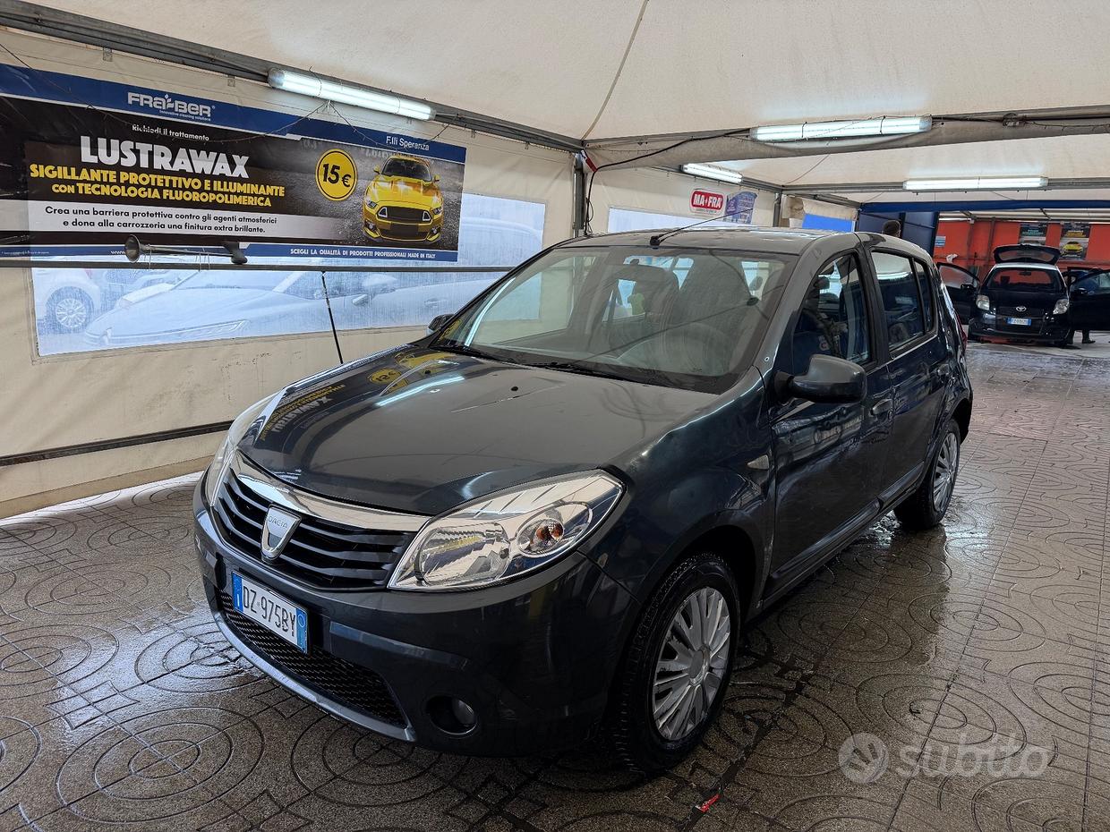 Dacia Sandero 1ª serie