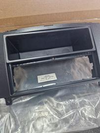 Mascherina per autoradio