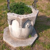 Pozzo finto da giardino molto bello