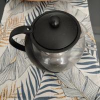 teiera con infusore