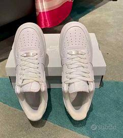 Nike Air Force 1 Low Supreme Nero