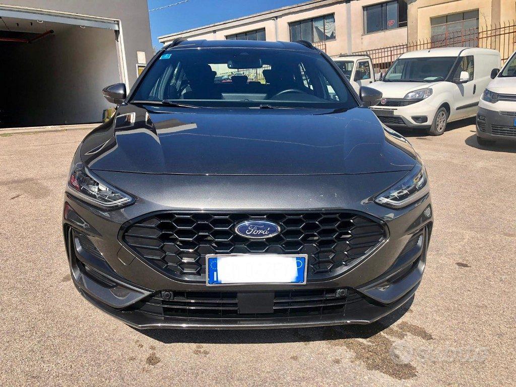 Ford Focus 2023 photo 3