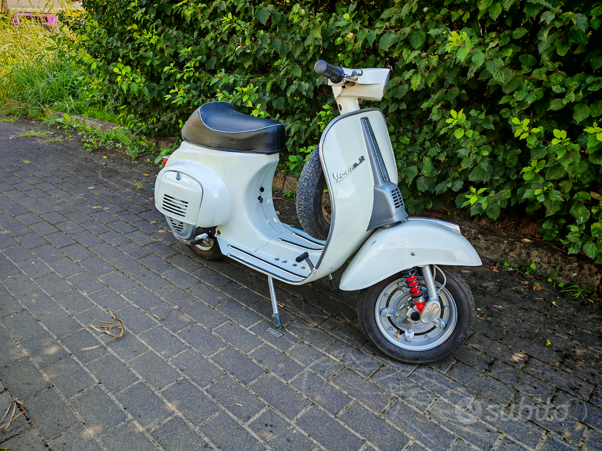 Modello Vespa Vespa 50 Da Restaurare In Vendita Vendesi Moto Moto