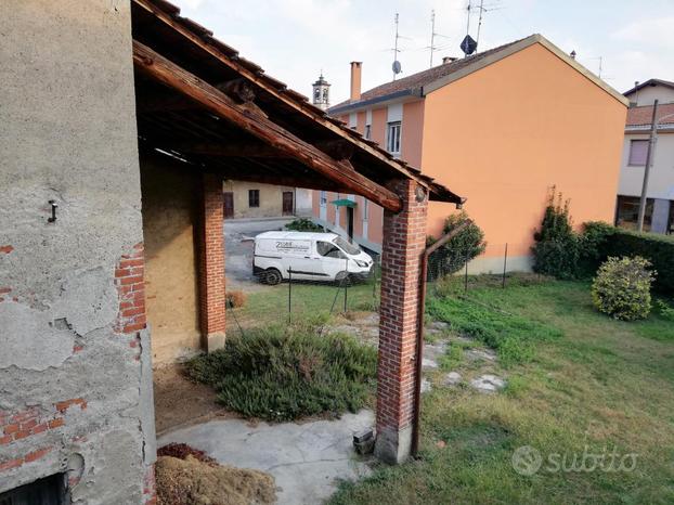 RUSTICO A ROBECCO SUL NAVIGLIO