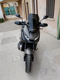 x-adv 750  2019 con optional 