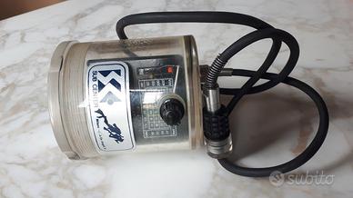 Flash subacqueo in custodia