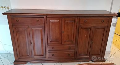 Mobili firmati in legno massello