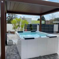 piscina idromassaggio
