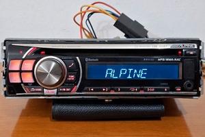 Autoradio Alpine CDE-103BT e Caricatore CD CHAS614