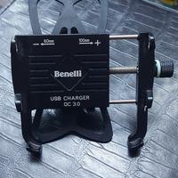 porta cellulare con USB