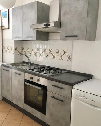 CUCINA COMPLETA IN BUONO STATO | PRENOTATA!