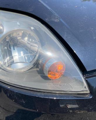 FARO ANTERIORE DESTRO FORD Fiesta 5° Serie FARO F