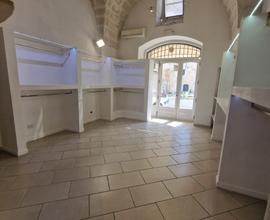 Locale commerciale a Fasano