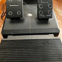 PS quattro senza joystick con volante e pedali