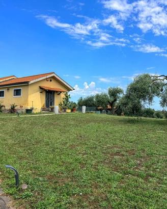 Villa di 700 m² con più di 5 locali e box auto dop