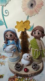 sacra famiglia all'uncinetto 