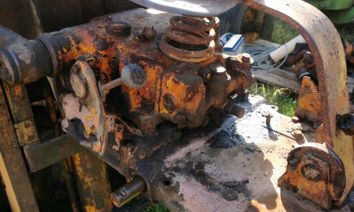 Sollevatore trattore OM