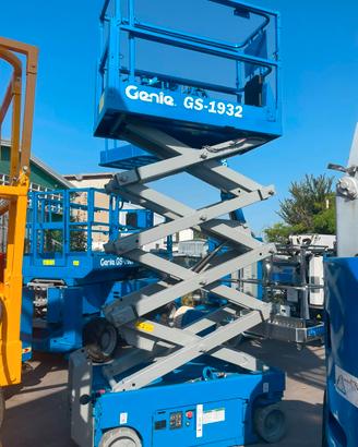 Piattaforma GENIE GS-1932 anno 2019 8mt lavoro