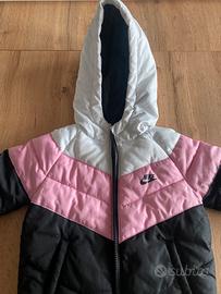 PIUMINO NIKE 18 mesi