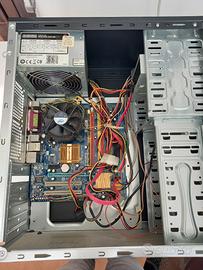 PC Desktop Case per Ricambi / Non Funzionante 